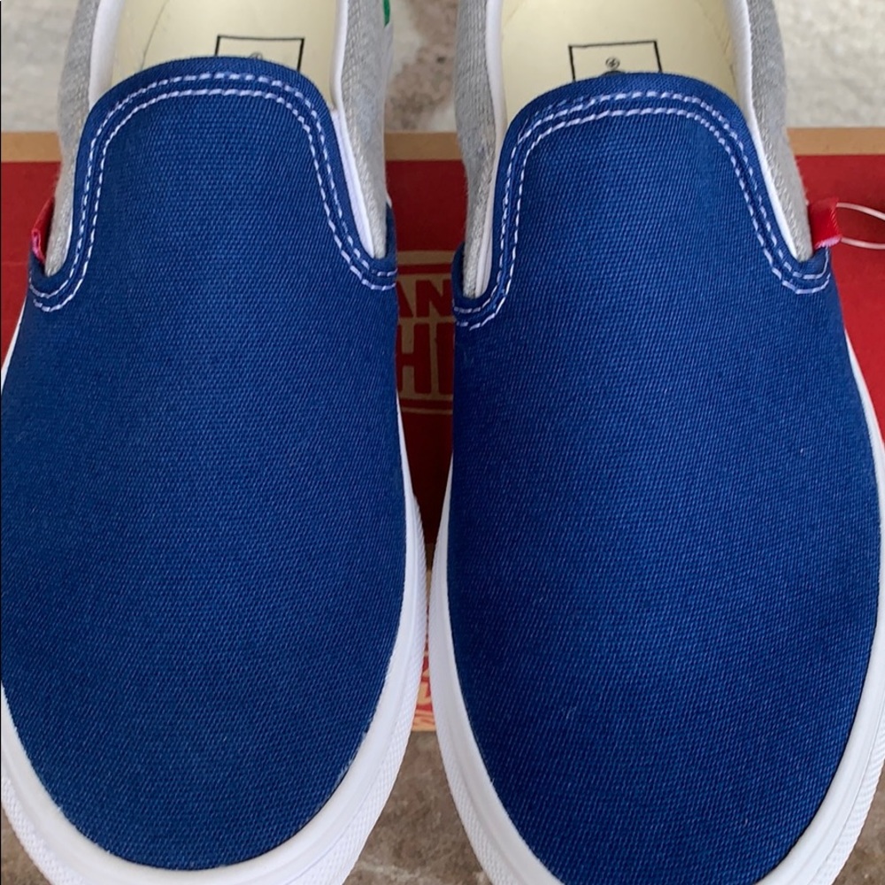 •VANS Men’s CLASSIC SLIP ON VANS COASTAL Grey/TrWht Sneakers - Picture 7 of 16